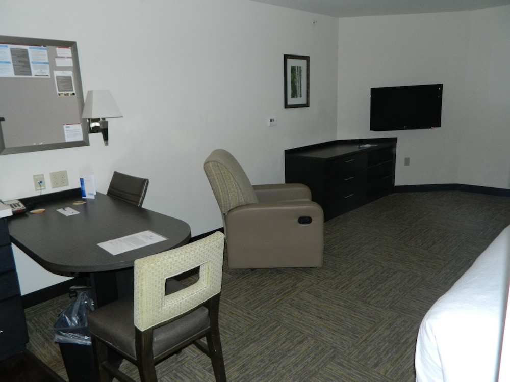 Candlewood Suites Harrisburg Hershey an IHG Hotel - photo 3
