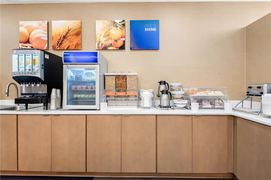 Comfort Suites New Orleans East - photo 45