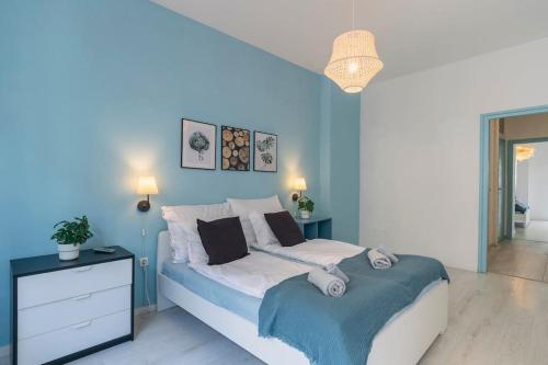 Center Apartment Style Best Location AC Balcony — 4-Star Luxury Hotel in Budapest, Hungary