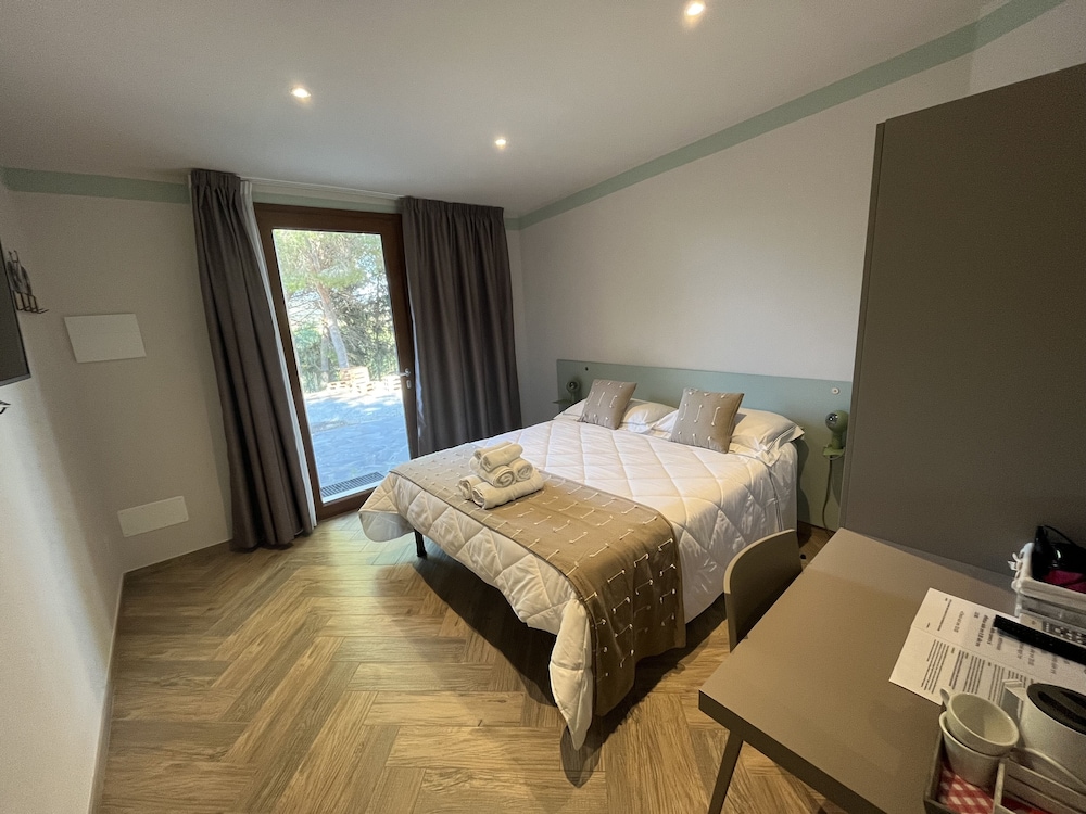 BNBHolder Stately Gran Via — eco-hotel in Madrid