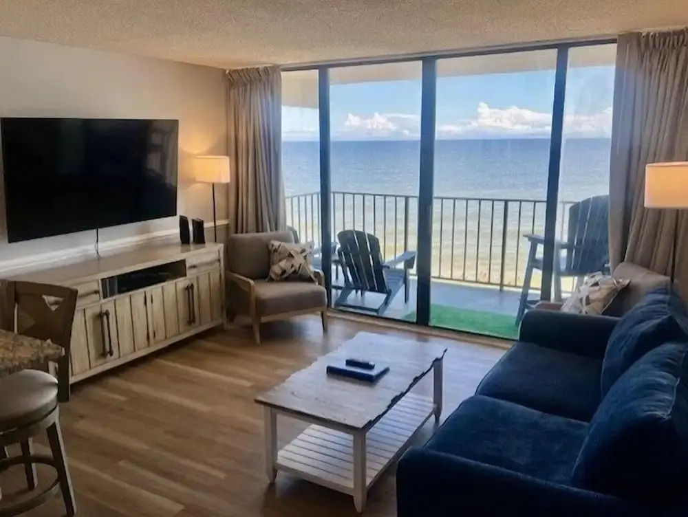 Royal Garden Resort 504 2 Bedroom Condo by RedAwning in Murrells Inlet, United States