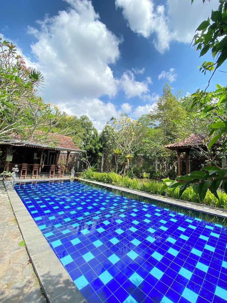 Joglo Mandapa Boutique Hotel Resto — Kasihan