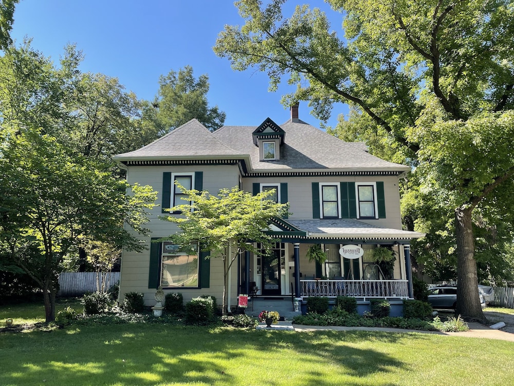 Loganberry Inn in Fulton, United States