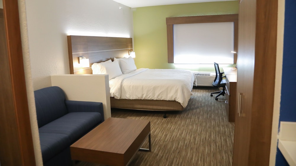Holiday Inn Express & Suites Colorado Springs North by IHG - photo 13