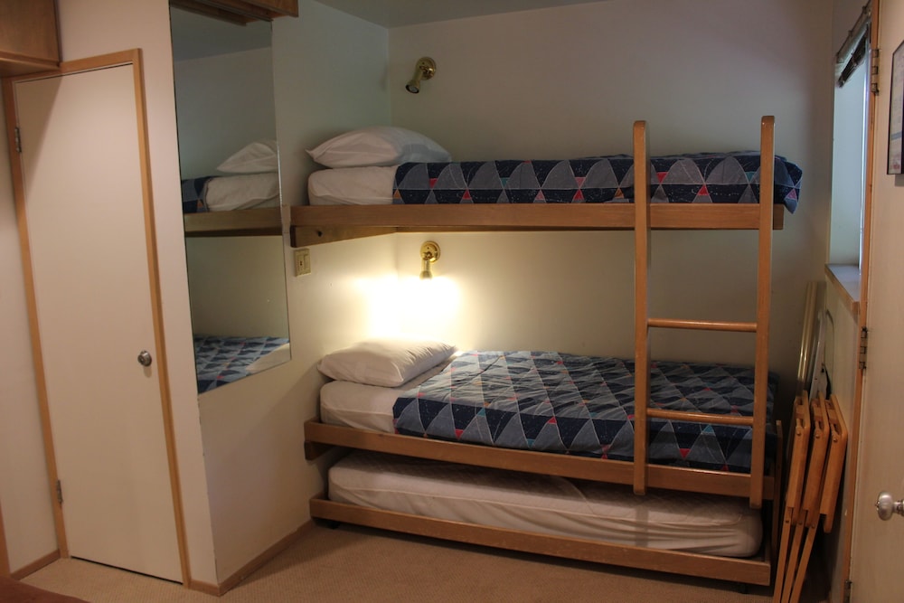 Crystal Chalets Condominiums at Crystal Mountain Ski Resort - photo 43