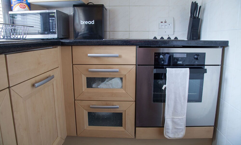 Brighton Getaways Spacious Studio Apt — Hove — photo 4