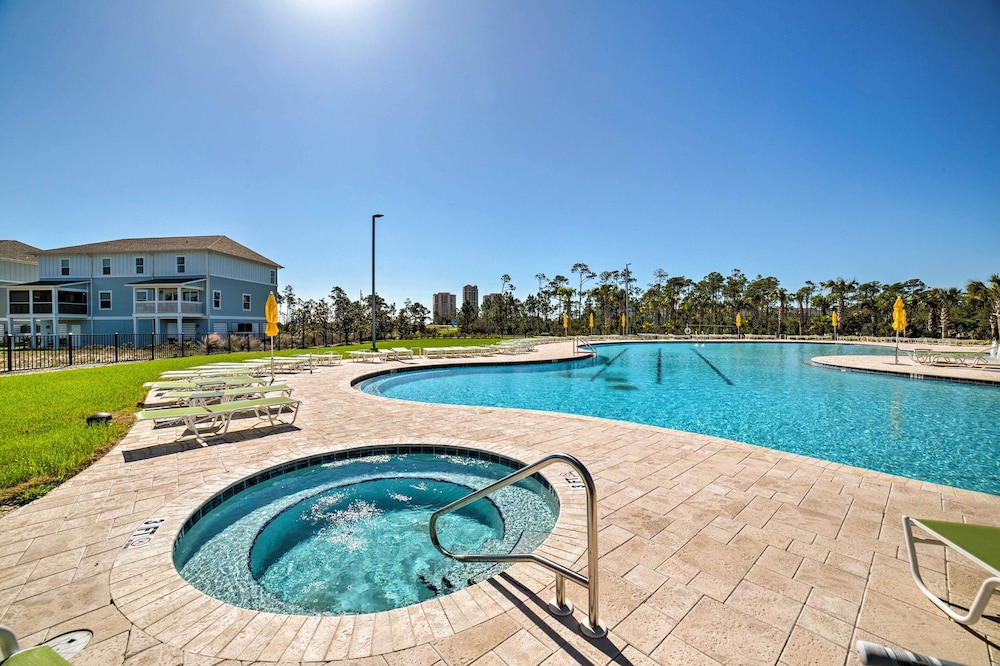 Pensacola Resort Escape: Steps to Beach Club - photo 22