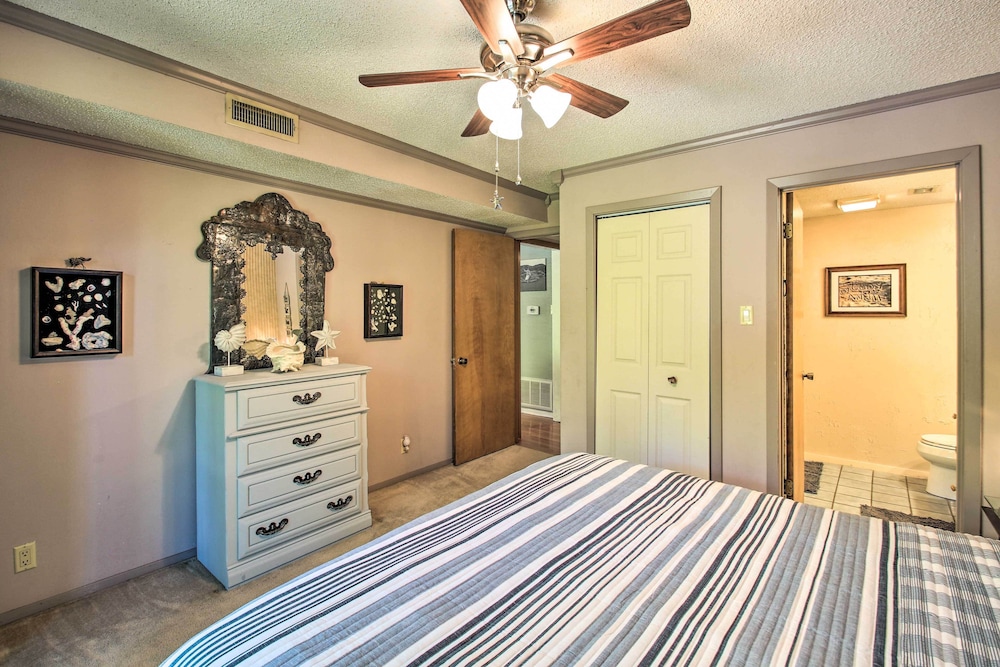 Mount Ida Condo w Balcony Resort Amenities - photo 6