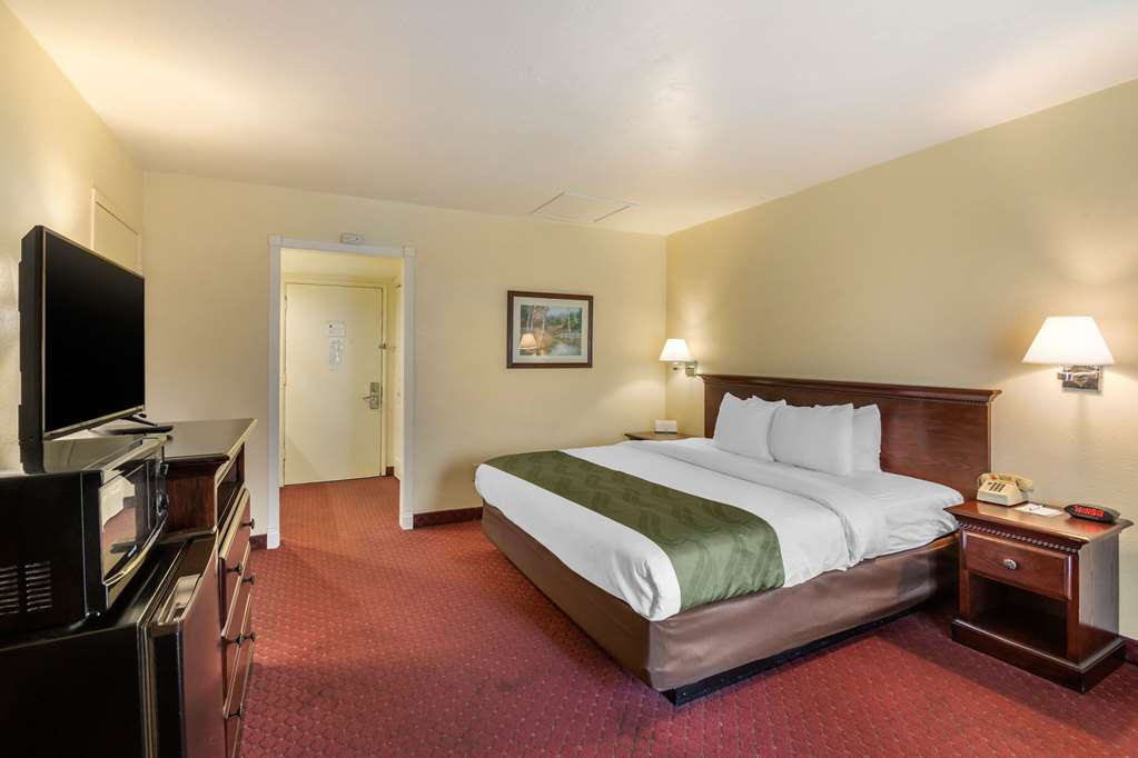 Quality Inn & Suites El Cajon San Diego East - photo 10