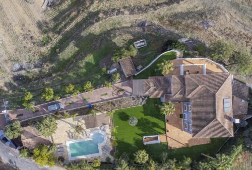 Cubo's Villa Agua de Azahar — 4-Star Luxury Hotel in Coin, Spain