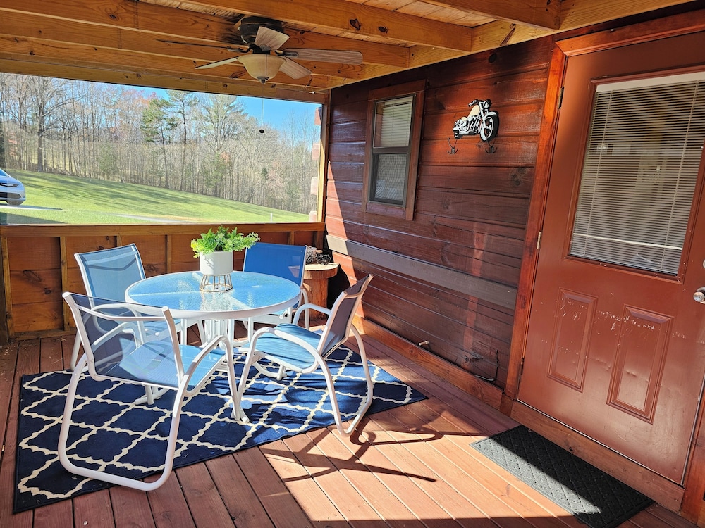 Copperhead Lodge and Resort Cabin Rentals - photo 30