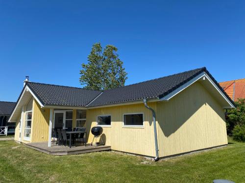 Resort 2 Ferienhaus Typ D 11 — hotel in Grossenbrode