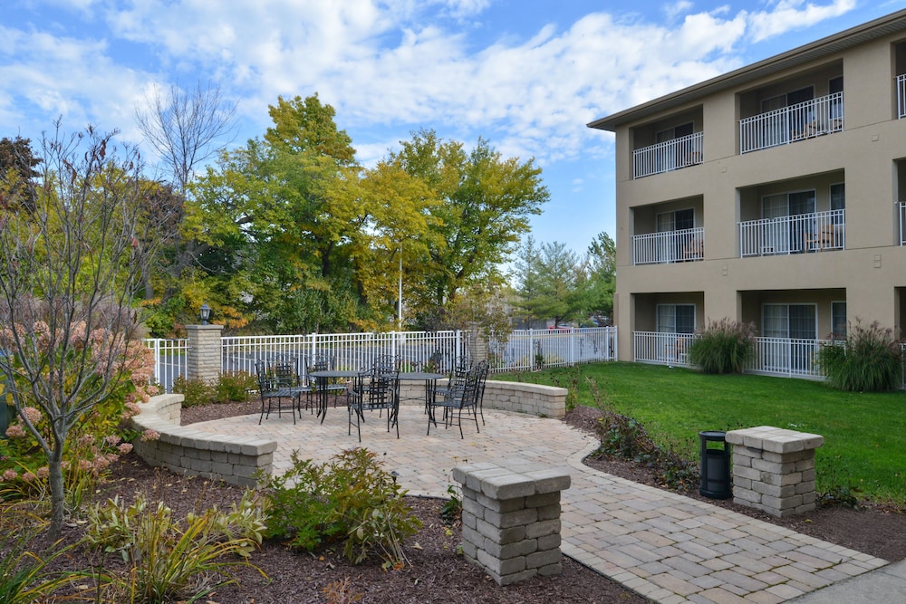 Holiday Inn Express & Suites St Joseph by IHG - photo 62