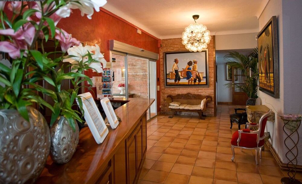 Hotel Grifeu — Llanca — photo 3