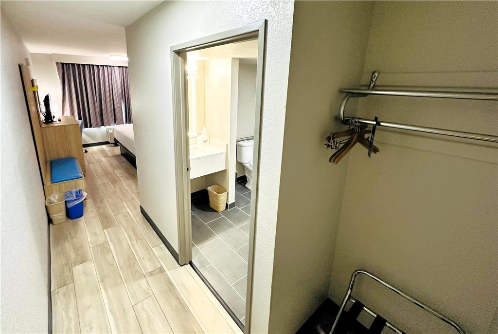 Days Inn by Wyndham Holland - photo 22