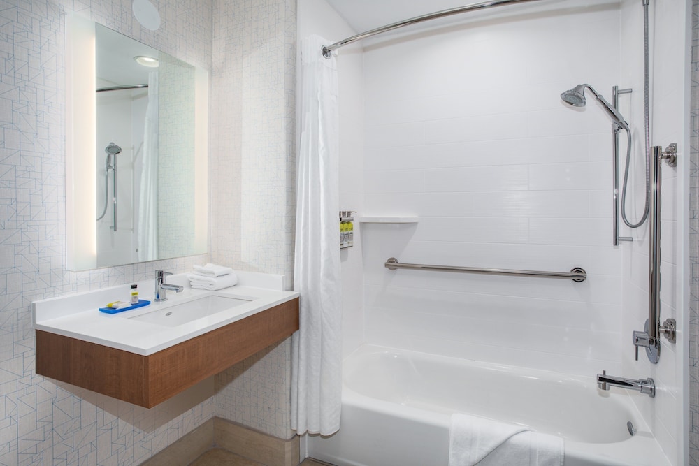 Holiday Inn Express & Suites Phoenix Glendale Sports Dist by IHG - photo 26