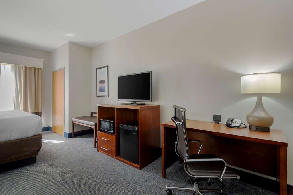 Comfort Suites Stockbridge Atlanta South - photo 22