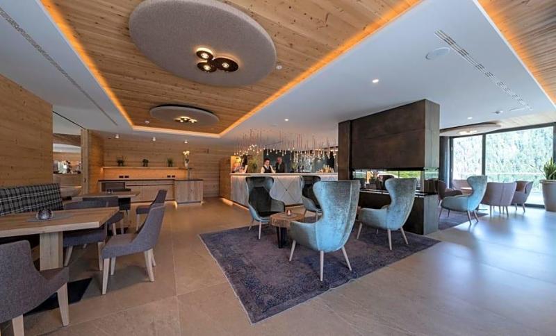 Ciampedie Luxury Alpine Spa Hotel — Vigo Di Fassa — photo 4