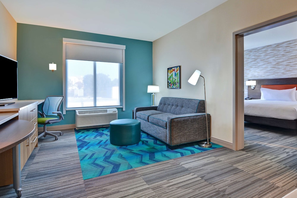 Home2 Suites by Hilton Savannah Midtown GA - photo 14