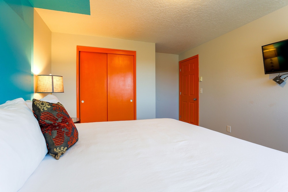 Coast River Inn by OYO Seaside - photo 25