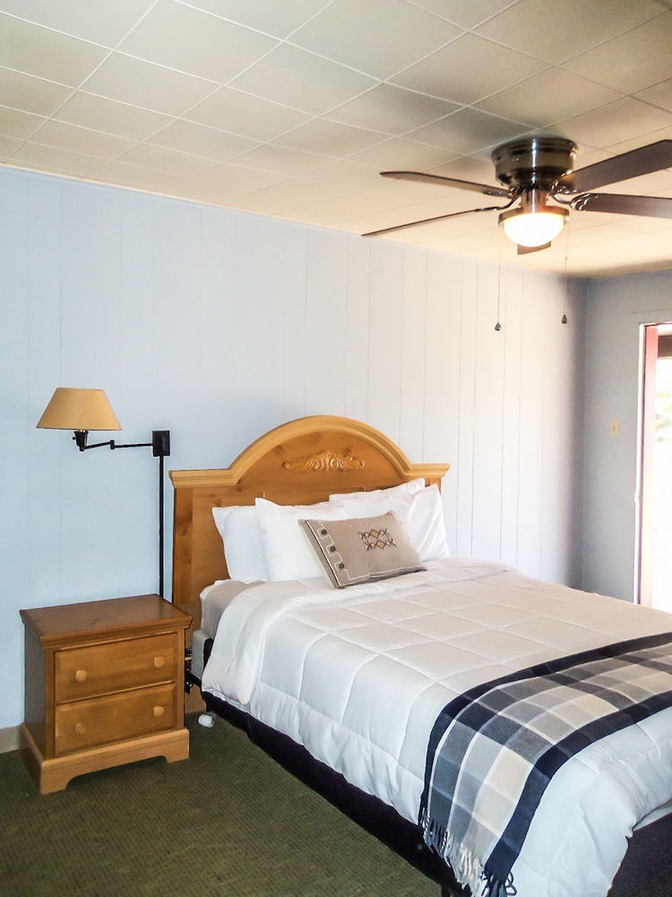 The Gold Pan Motel - photo 7