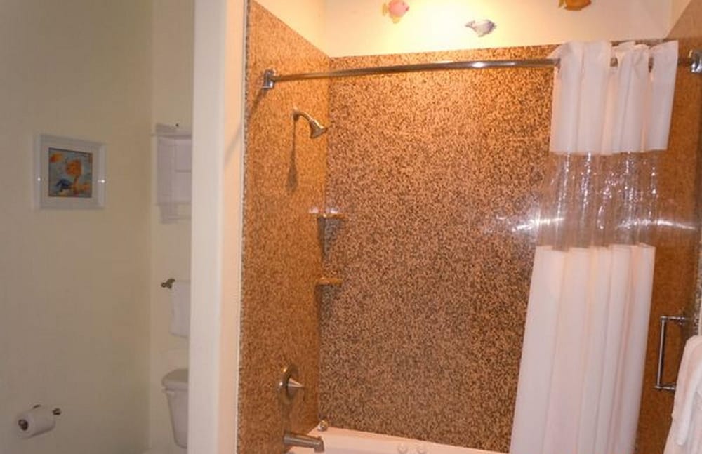 Beachgate CondoSuites & Motel - photo 129