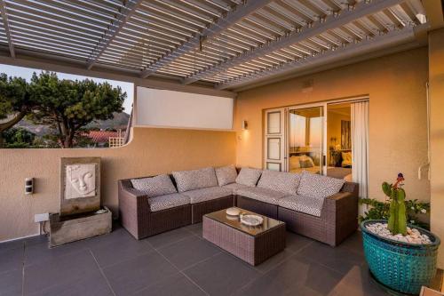 Modern Camps Bay Apartment