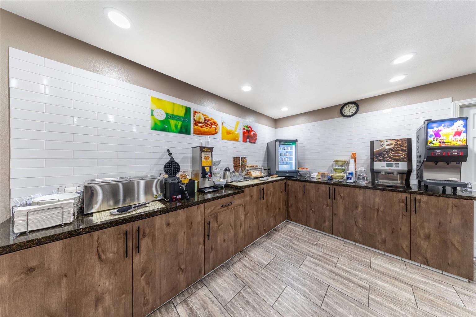Quality Inn & Suites - photo 37