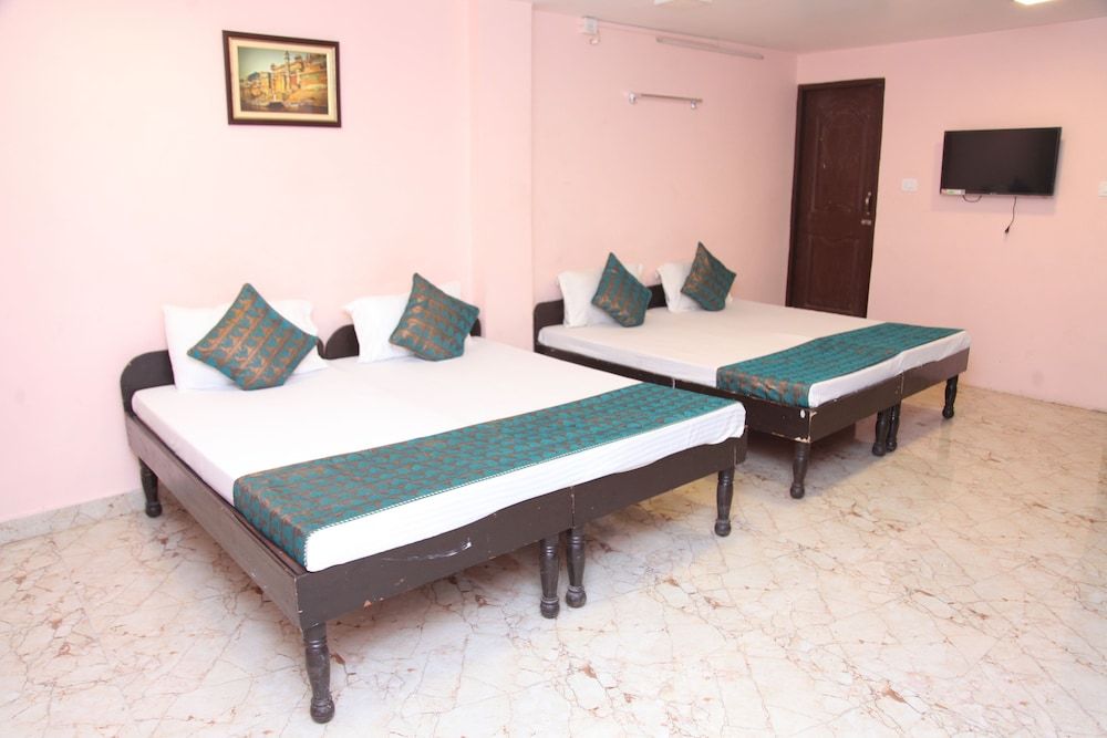 Munaro Hotels & Resorts. - last minute hotel in Varanasi