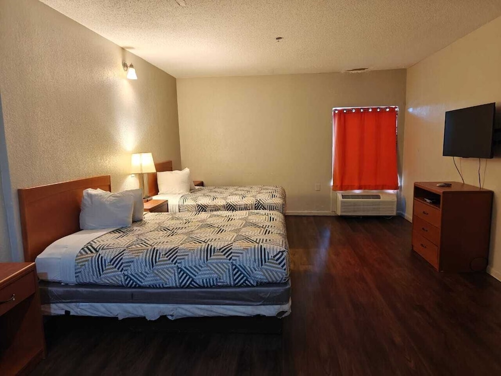 Budgetel Inns & Suites Atlanta Galleria Stadium - photo 8