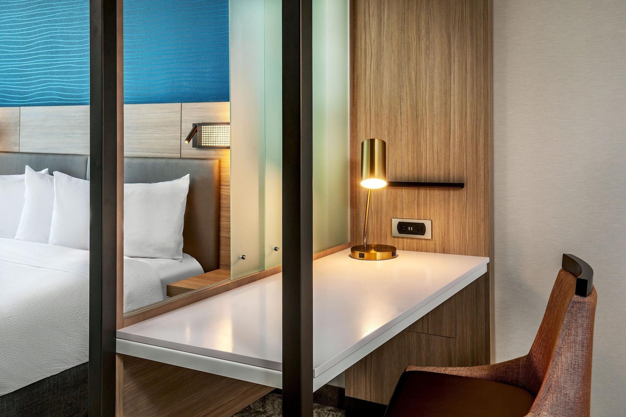 SpringHill Suites by Marriott Boston Logan Airport Revere Beach - photo 8