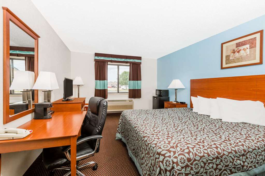 Days Inn by Wyndham Ankeny Des Moines - photo 23