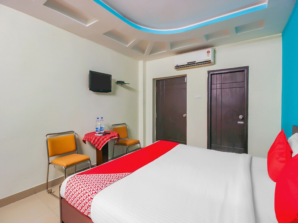 OYO 23237 Aishwarya Grand — hotel in Medchal