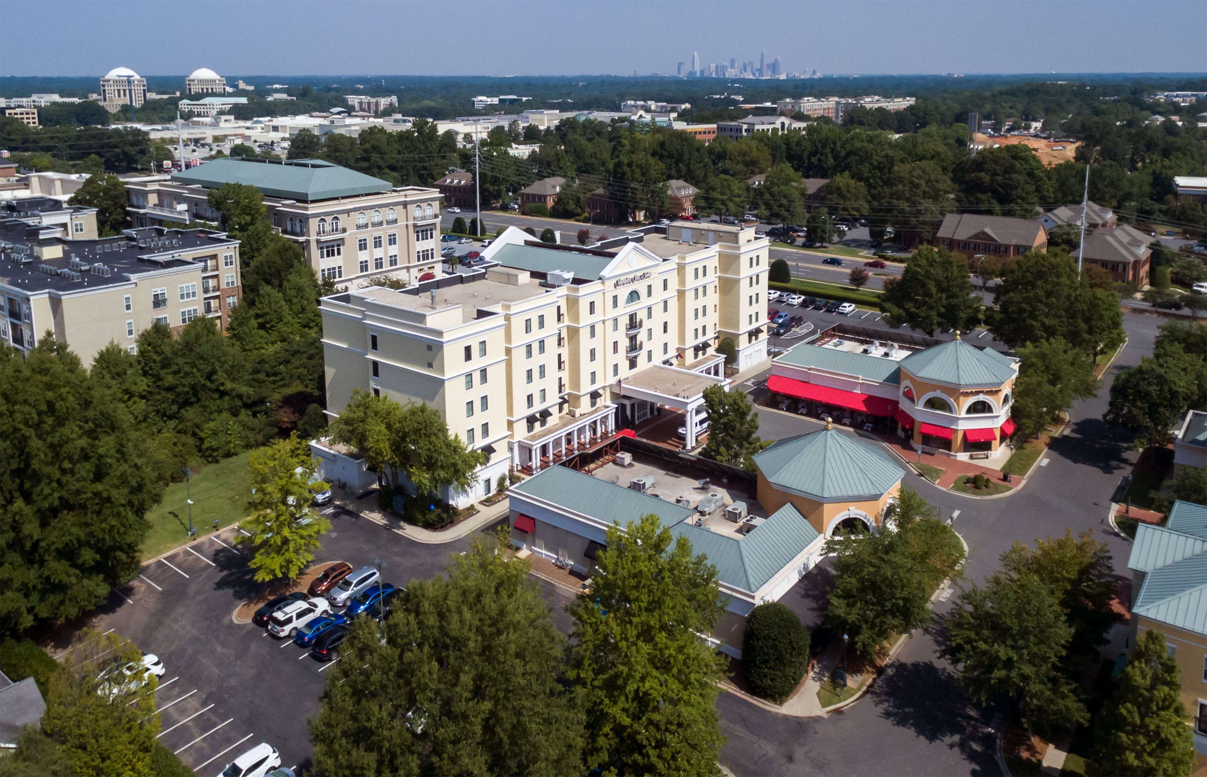 Hampton Inn & Suites Charlotte SouthPark at Phillips Place - photo 3
