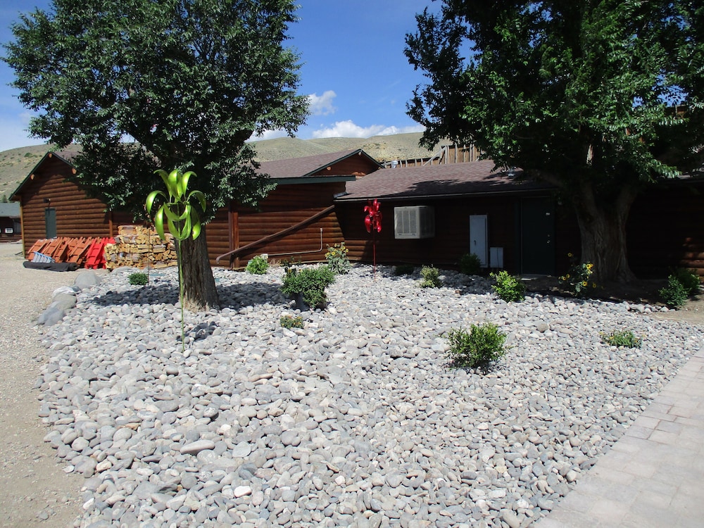 Yellowstone Valley Inn - photo 75