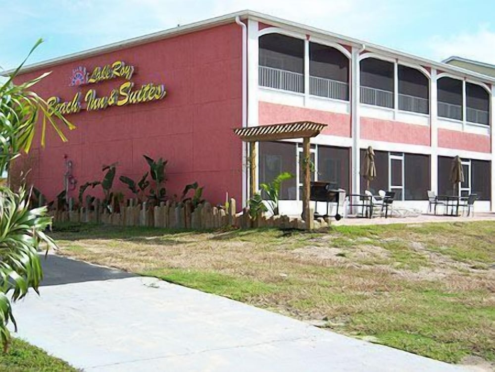 Lake Roy Beach Inn - photo 39