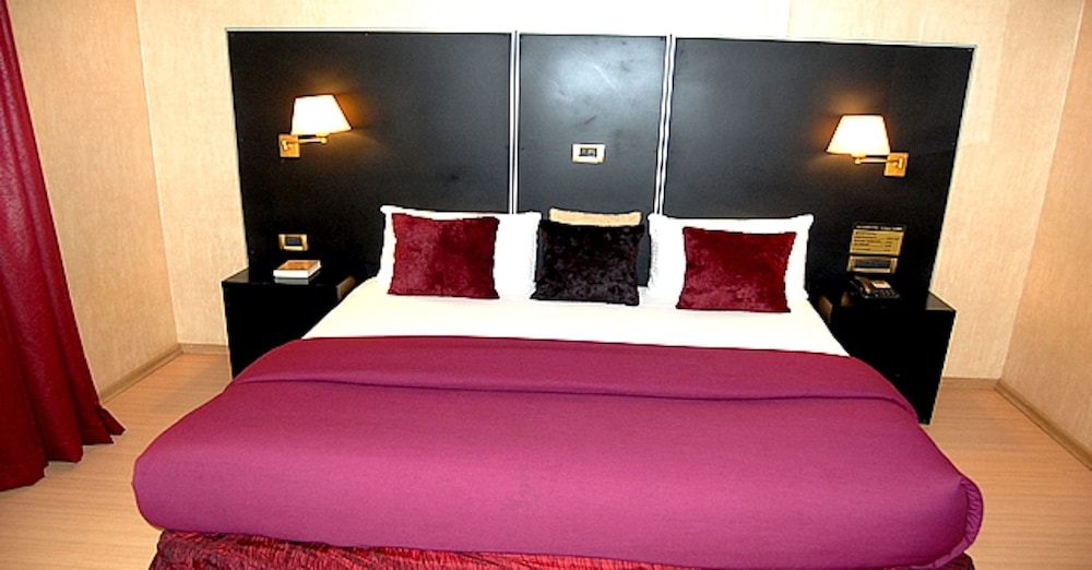 Chesney Hotel — Lagos — photo 5