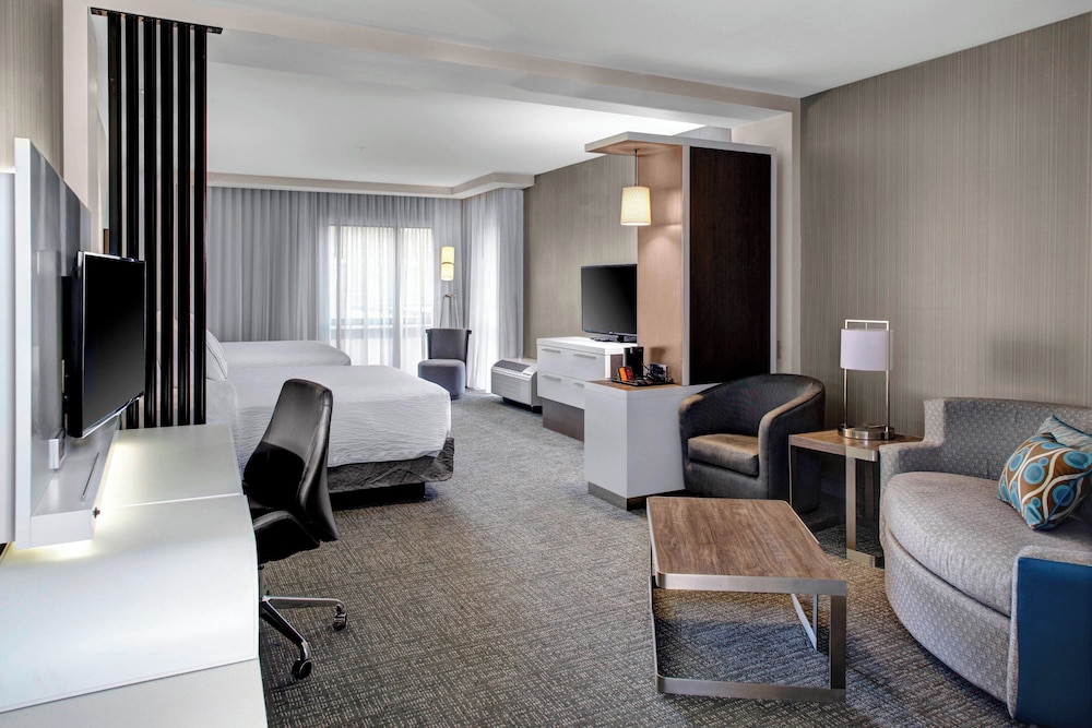Courtyard by Marriott Carrollton - photo 8