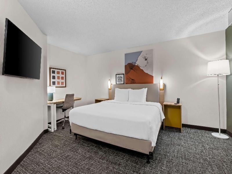 Best Western Plus Philadelphia Bensalem Hotel - photo 36