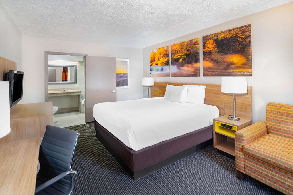 Days Inn by Wyndham Cookeville - photo 13