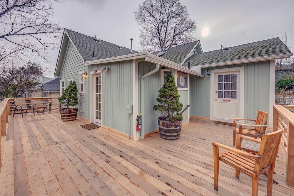 Carlisle Garden Suites - photo 45