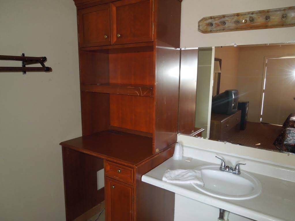Coach's Inn - photo 6