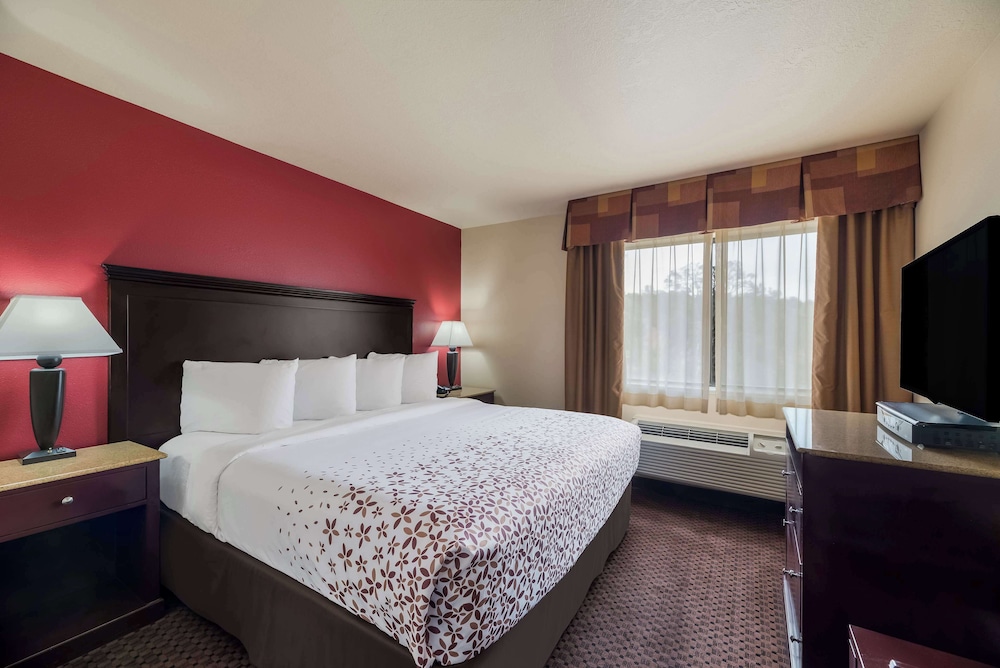 SureStay Plus Hotel by Best Western Silver City - photo 9
