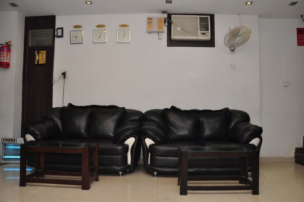 Oyo 1605 Hotel Axis Inn — Amritsar — photo 4
