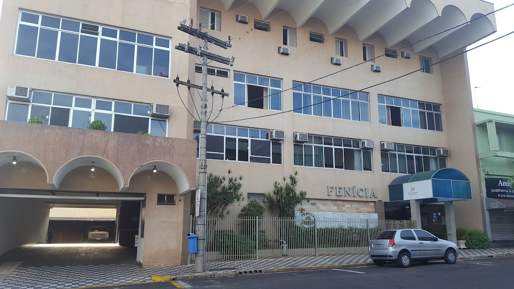 Fenícia Palace Hotel — hotel in Bauru