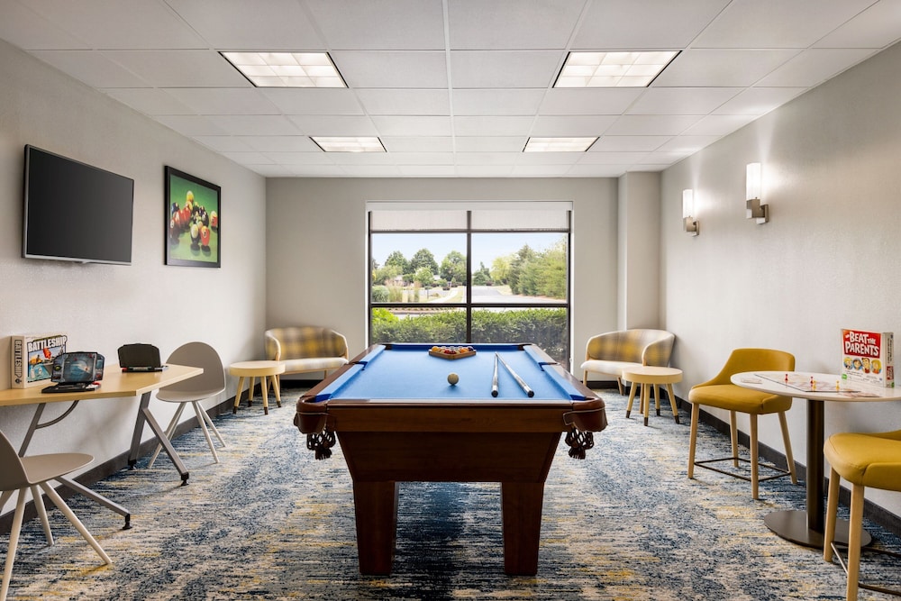 Towneplace Suites by Marriott Harrisburg West Mechanicsburg - photo 45