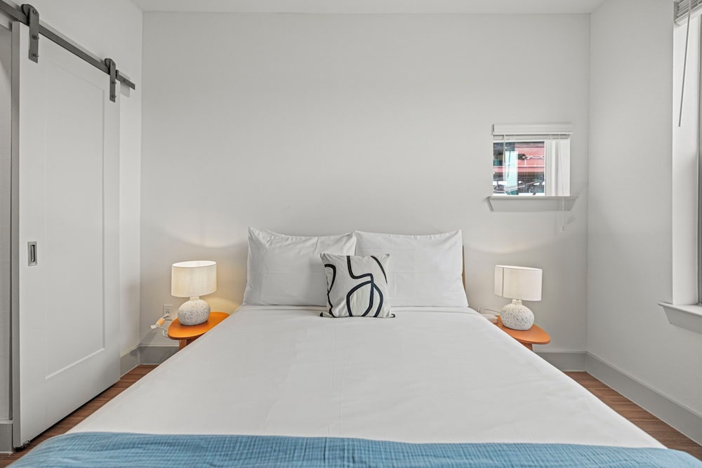 Placemakr Downtown Austin - photo 46