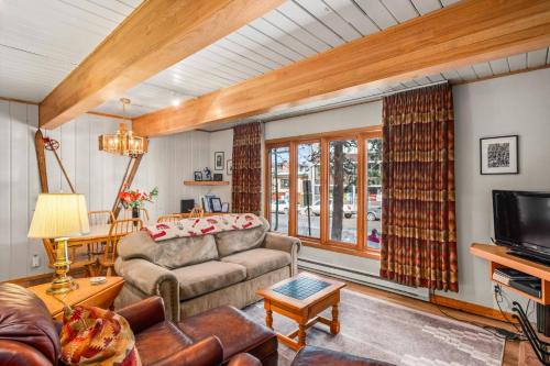 Chateau DuMont 05 — 4-Star Luxury Hotel in Aspen, United States