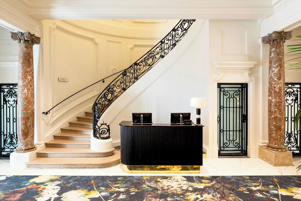Sapphire House Antwerp Autograph Collection — Antwerpen — photo 3