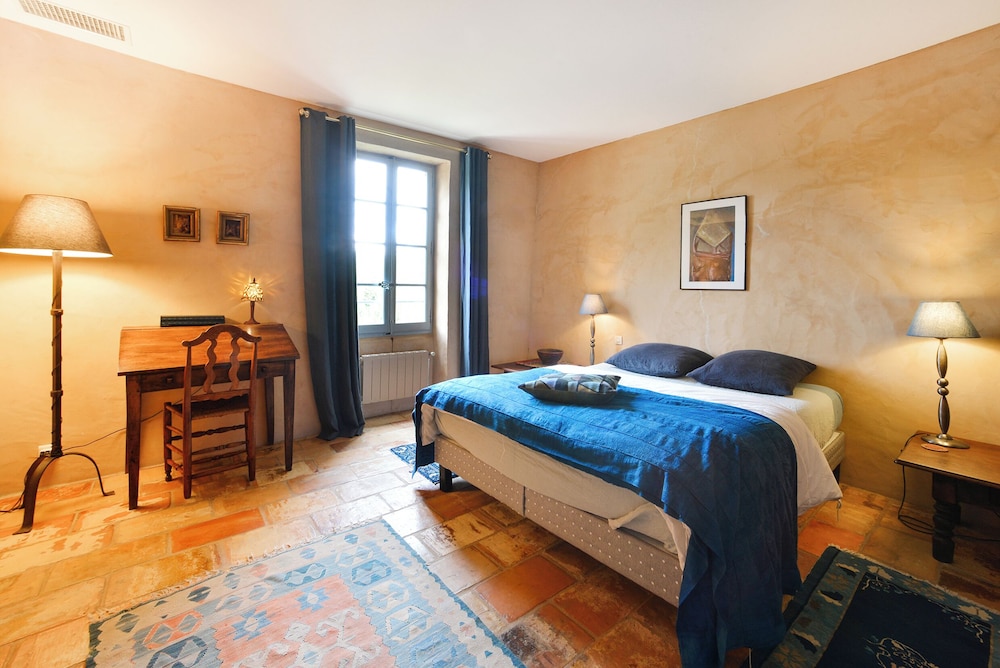 La Bastide du Farfadet - carbon neutral hotel in Loudun
